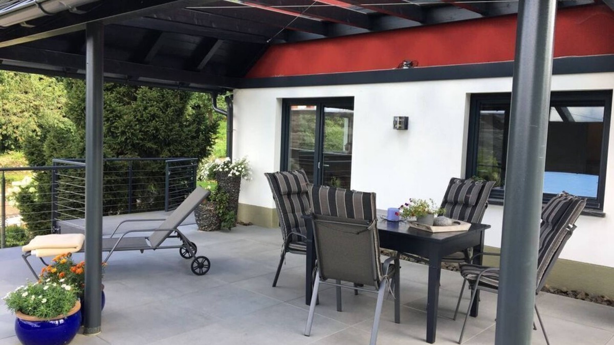 Remptendorf House | Jäschner “Villa Luftig”