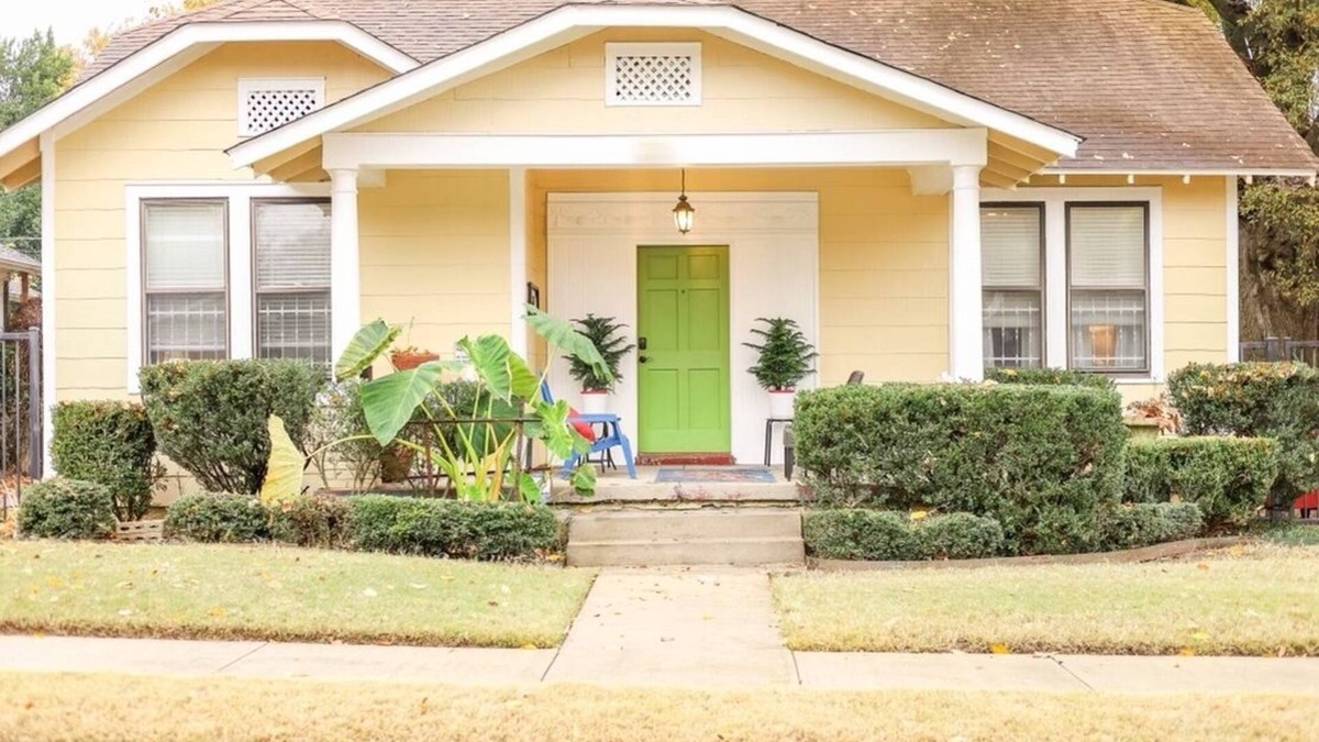 Central Gardens House | J Birds' Bungalow
