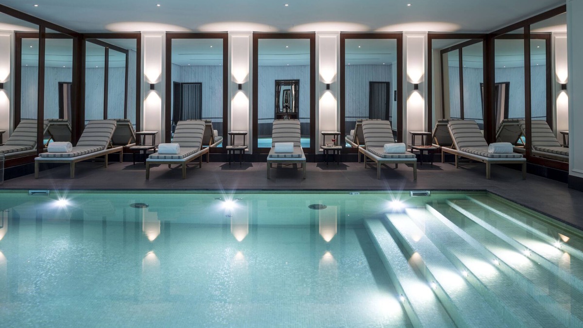 Quartier des Invalides Hotel | J.K. Place Paris