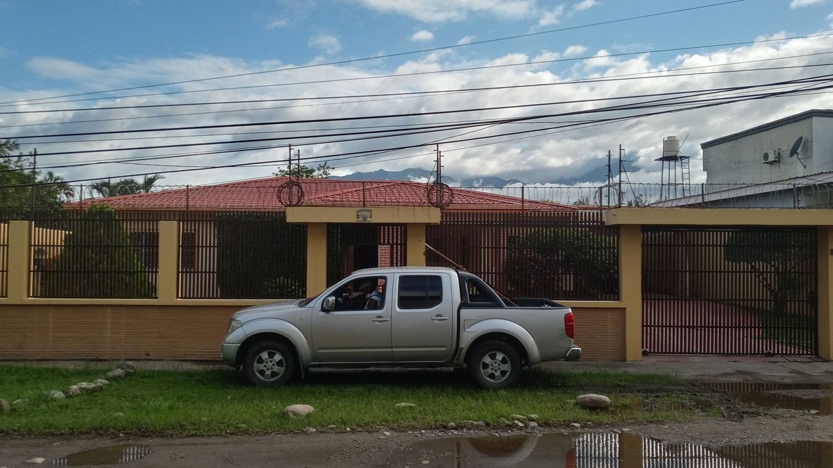 Sector 2 House | J.S HOUSE NJ
