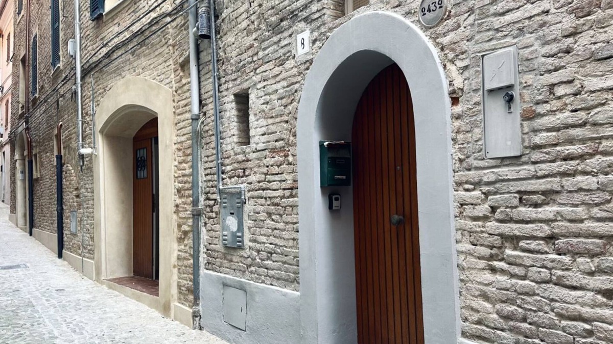 Jesi Apartment | J01 - Jesi, three-room apartment in the historic center