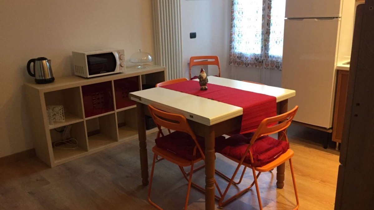 Jesi Apartment | J02 – Jesi, four-room apartment on the ground floor with garden
