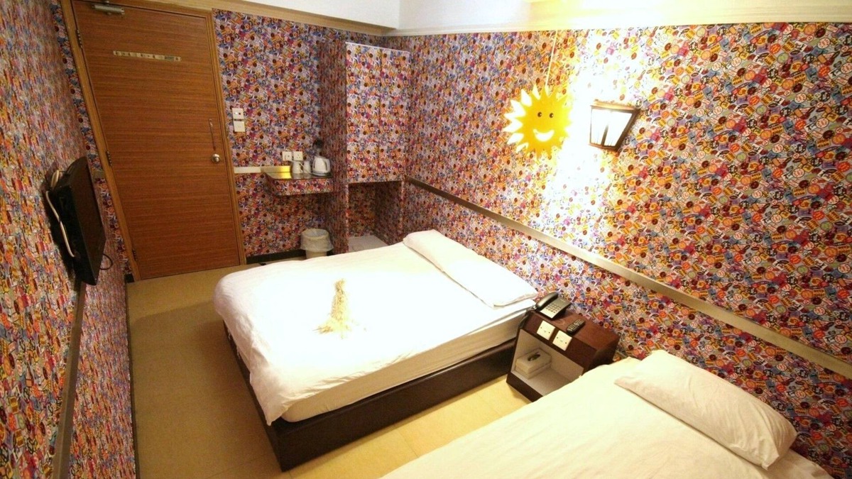 Kwun Chung Apartment | J03.Family Room, Jordan, near metro,