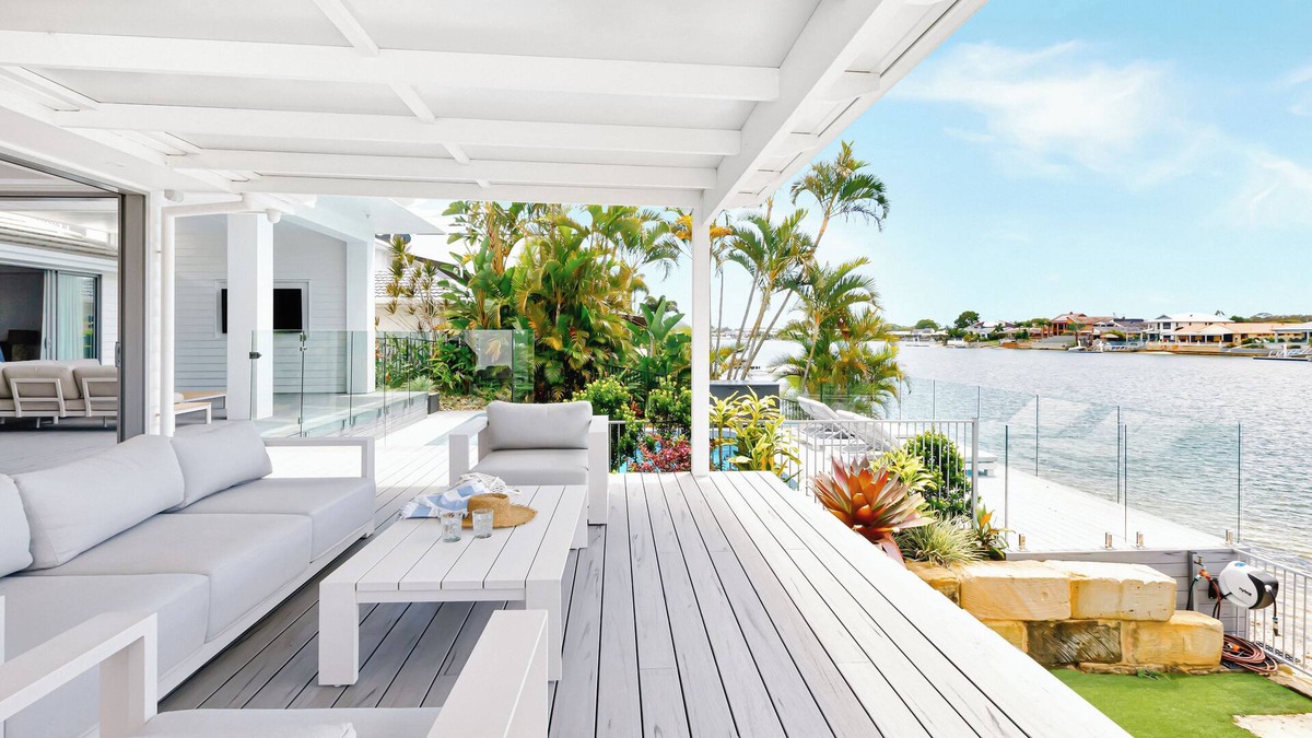 Tallebudgera House | Jacana Beach House - central to Palm Beach & Burleigh beaches and bustling cafés