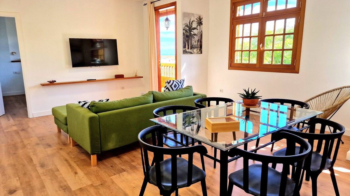 El Guincho Apartment | Jacaranda Azul Apartment by HRTenerife Net