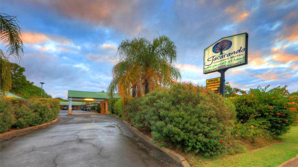 St. George Hotel | Jacaranda Country Motel
