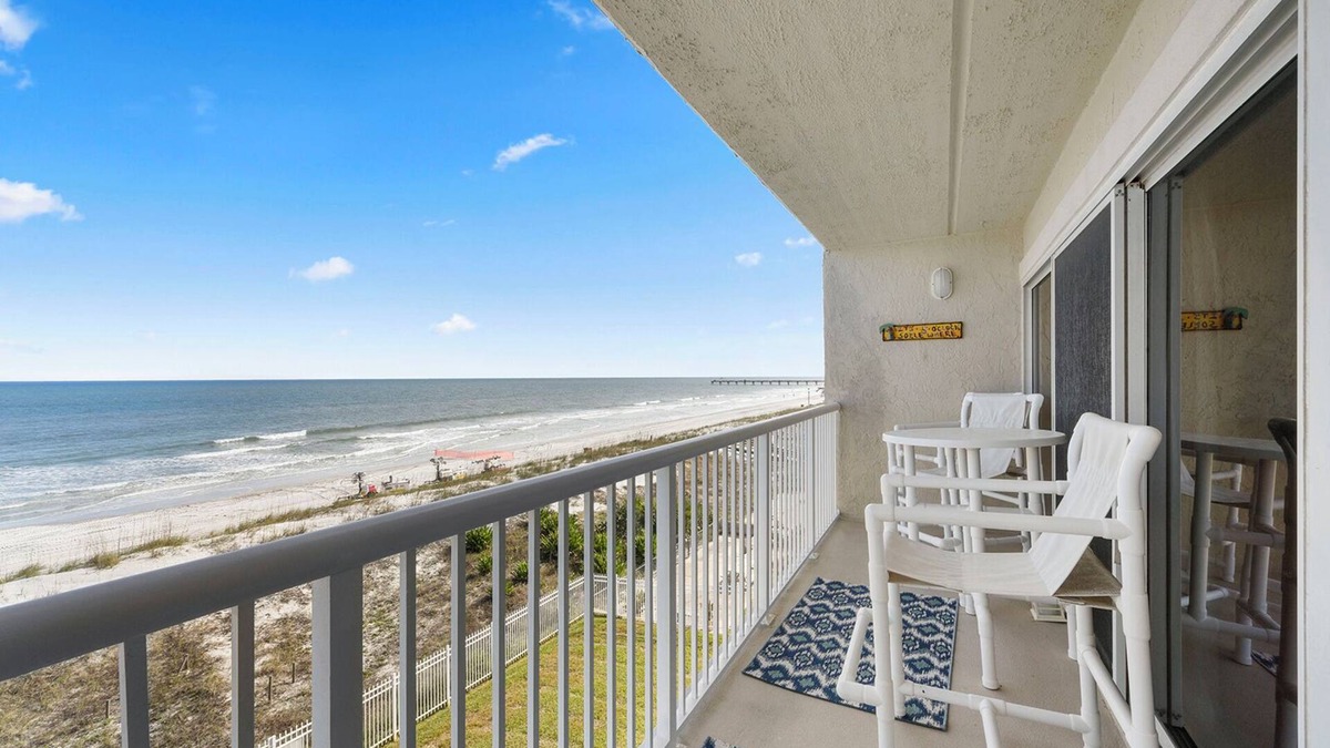 Jacksonville Beach Condo | Jacksonville Beachdrifter by VTrips