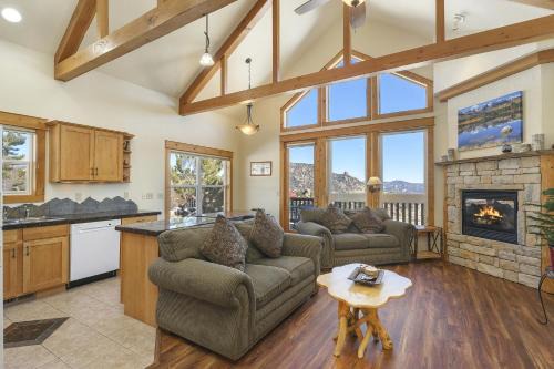 Estes Park Apartment | Jackstraw Mountain 32 Condo