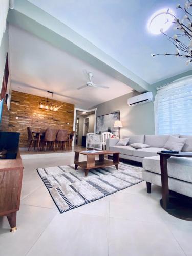 Mlingotini Apartment | Jacomo Residences