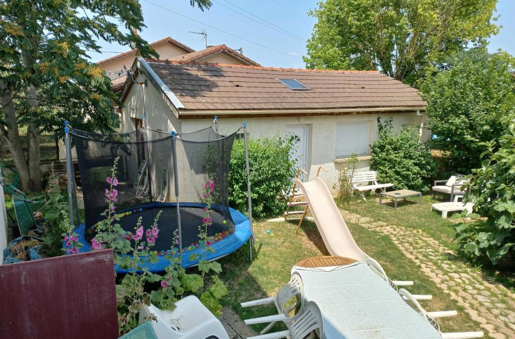 Amberieu-en-Bugey House | Jacques et Paola Chanis