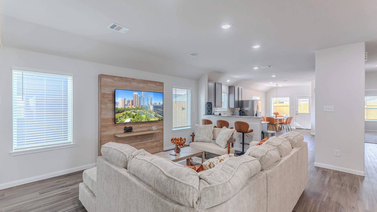 Northside House | Jacuzzi/hottub, Pool table