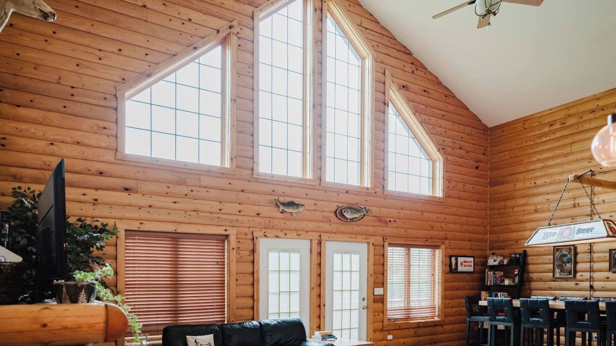 Oglesby Cabin | Jacuzzis & Family Kitchen & Entertainment Area