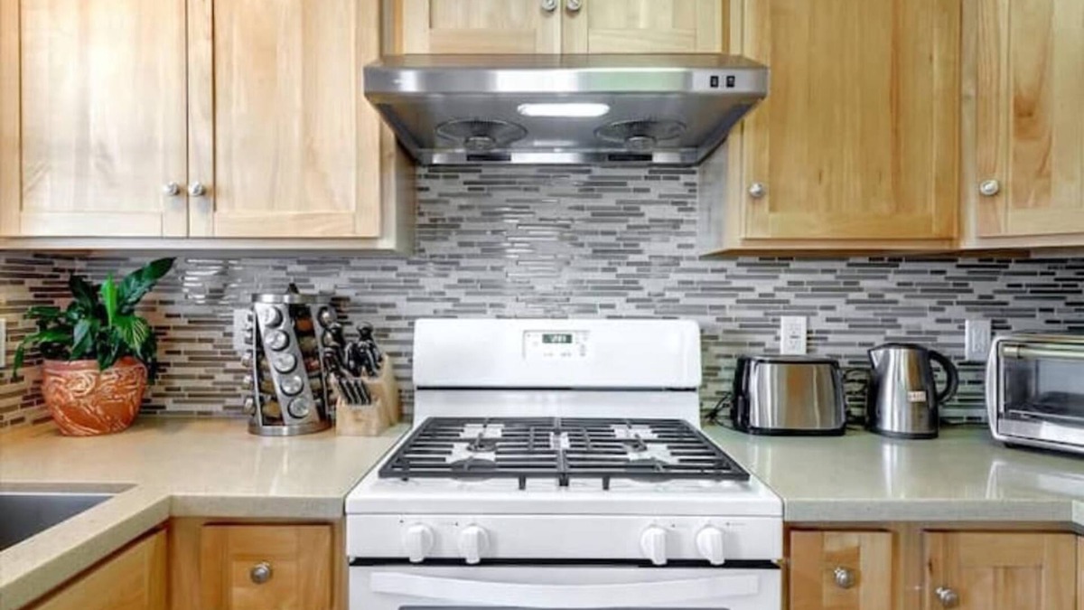 West Alameda House | JadeHome - Townhome style