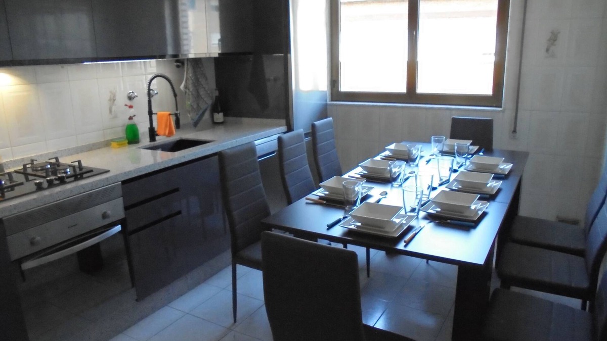 Ponferrada Condo | Jaen Apartment - Apartment in Ponferrada