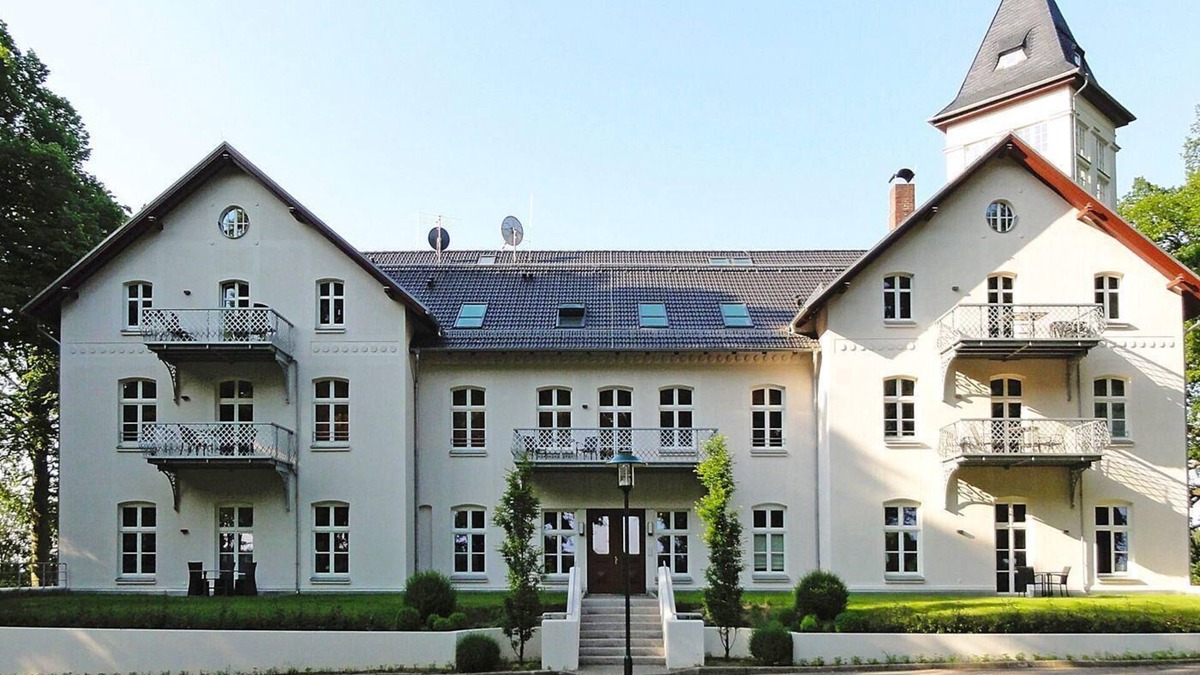 Hohen Niendorf Apartment | Jagdschloss Hohen Niendorf - Wohnung 3 Gartenwohnung