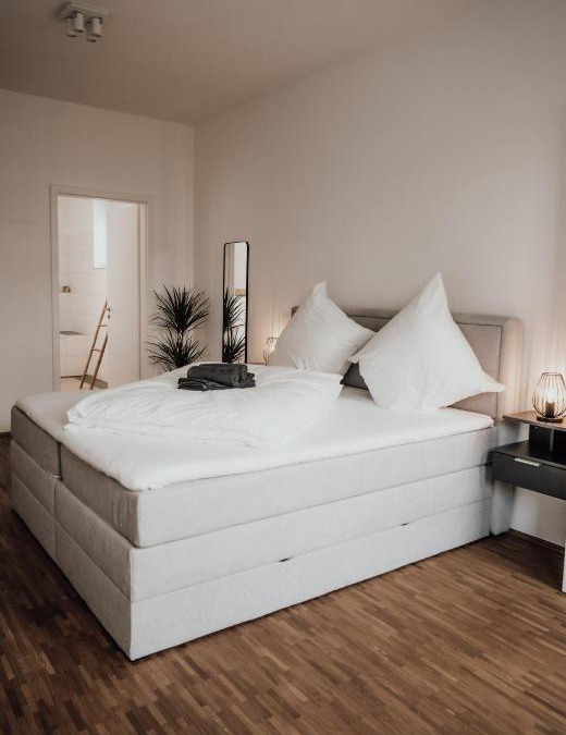 Heidingsfeld Apartment | JAMA - Modern&Bright, Terrasse, Freies Parken, WLAN, Große Gruppen #1