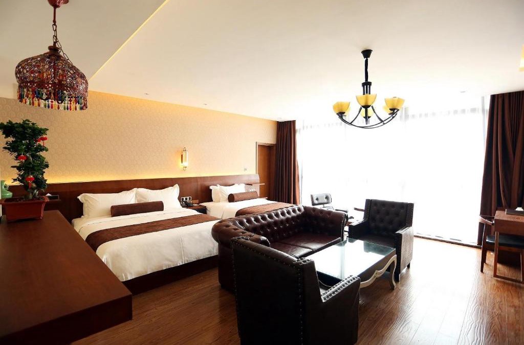 Jinsong Panjiayuan Hotel | James Joyce Beijing Songjiazhuang Metro Station