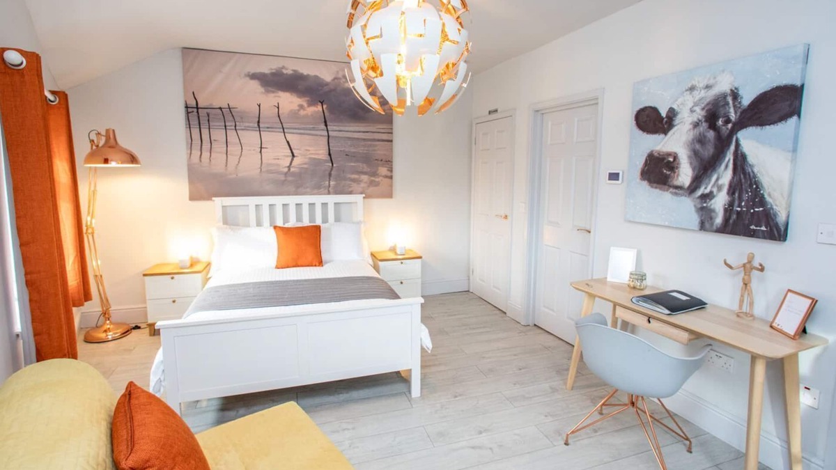 Dowlais Apartment | James' Place Dowlais Self Catering Studio 3 Sioni