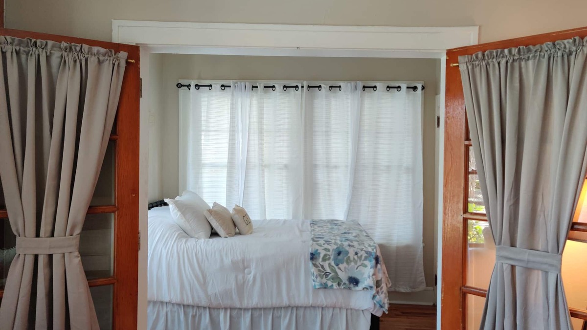Avondale Apartment | Jamestown in the Heart of Avondale close to downtown Jax
