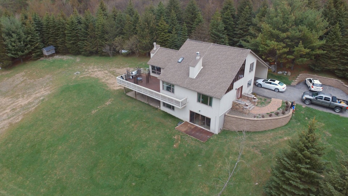 Jamesville House | Jamesville New York - Top Of The World Views