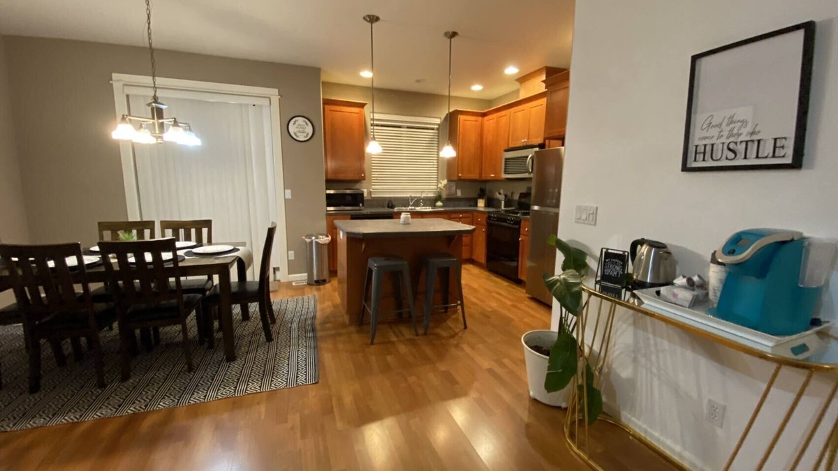 Five Oaks House | Jan-Mar, 30% Monthly Discount/Cozy 2B/2.5BA House