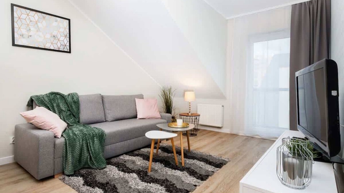 Zaspa Apartment | Jana Kochanowskiego 41 | Parking | Balcony |Gdańsk
