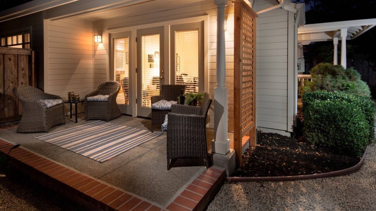 Sonoma House | Jane's Cottage-The Perfect Wine County Retreat - Includes Wine Tasting Passport