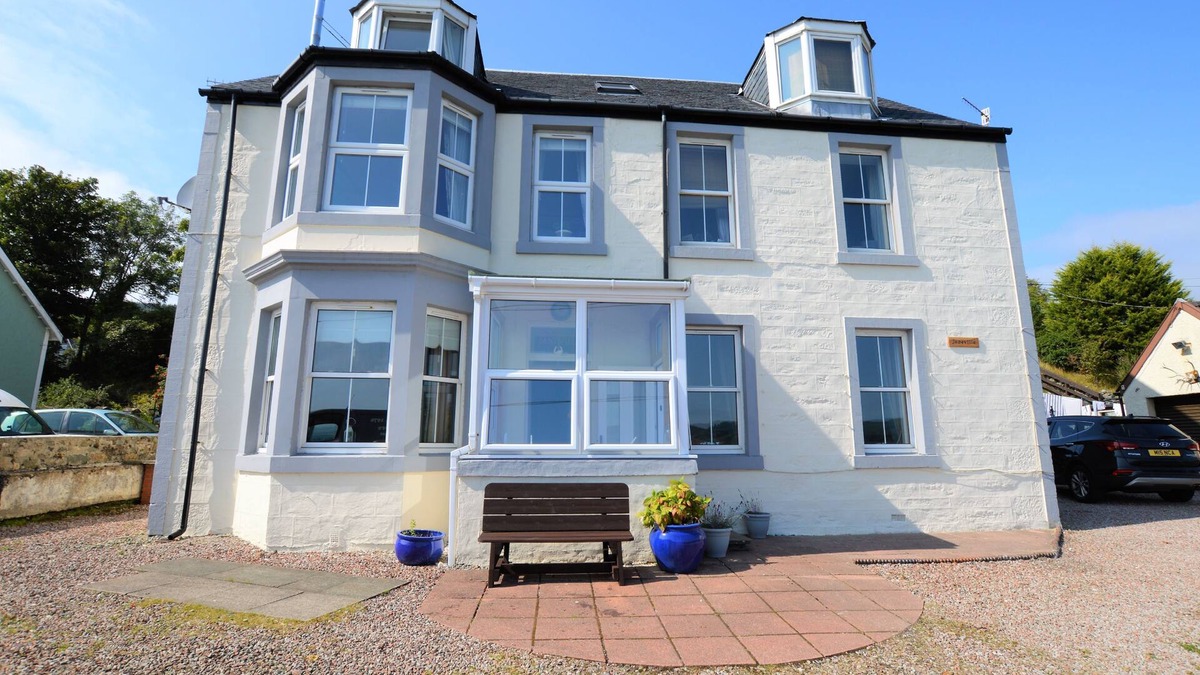 Ardrishaig Apartment | Janeville, waterfront, scenic, pet friendly