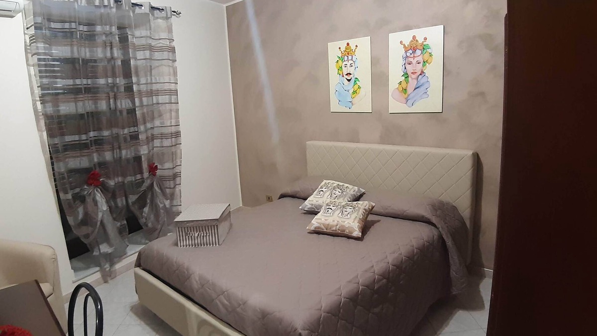 Caccamo House | Janitor's House