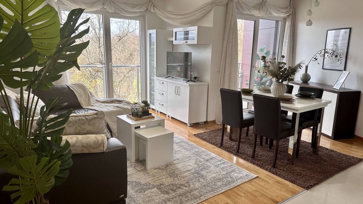 Vrnjacka Banja Apartment | Japanese Garden Fronted, enchating nature view