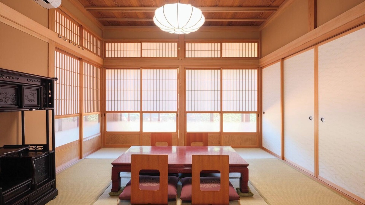 Katori House | Japanese house with Yakuimon gate near Katori Shrine | Parking available for 7 cars | Tatami tokono/Katori Chiba