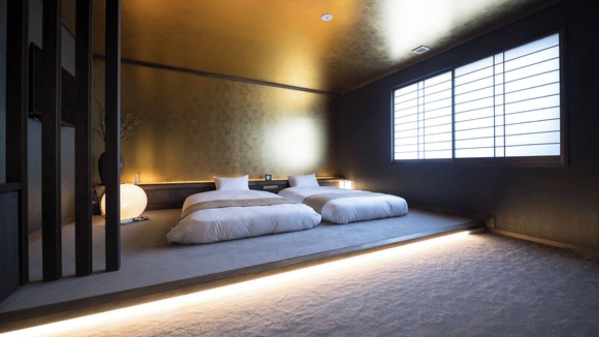 Karasumaoike Hotel | Japanese Suite KINKAKU for 1 night without meals/Kyoto Kyōto