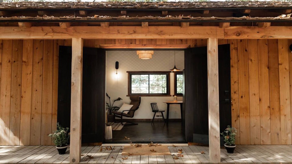 Wildwood House | Japanese timberframe tiny house perched on side of Lookout Mountain