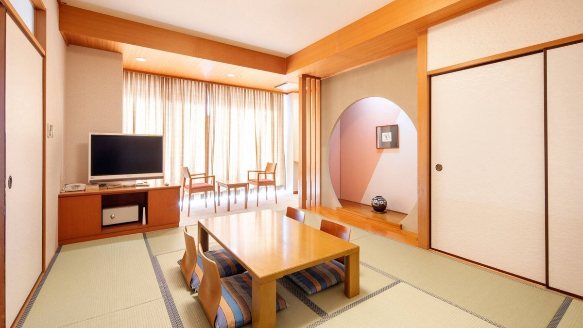 Nichinan Hotel | Japanesestyle room 10 tatami mats with bath and toilet 2 meals included Very popular Miyazaki /Nichinan Miyazaki