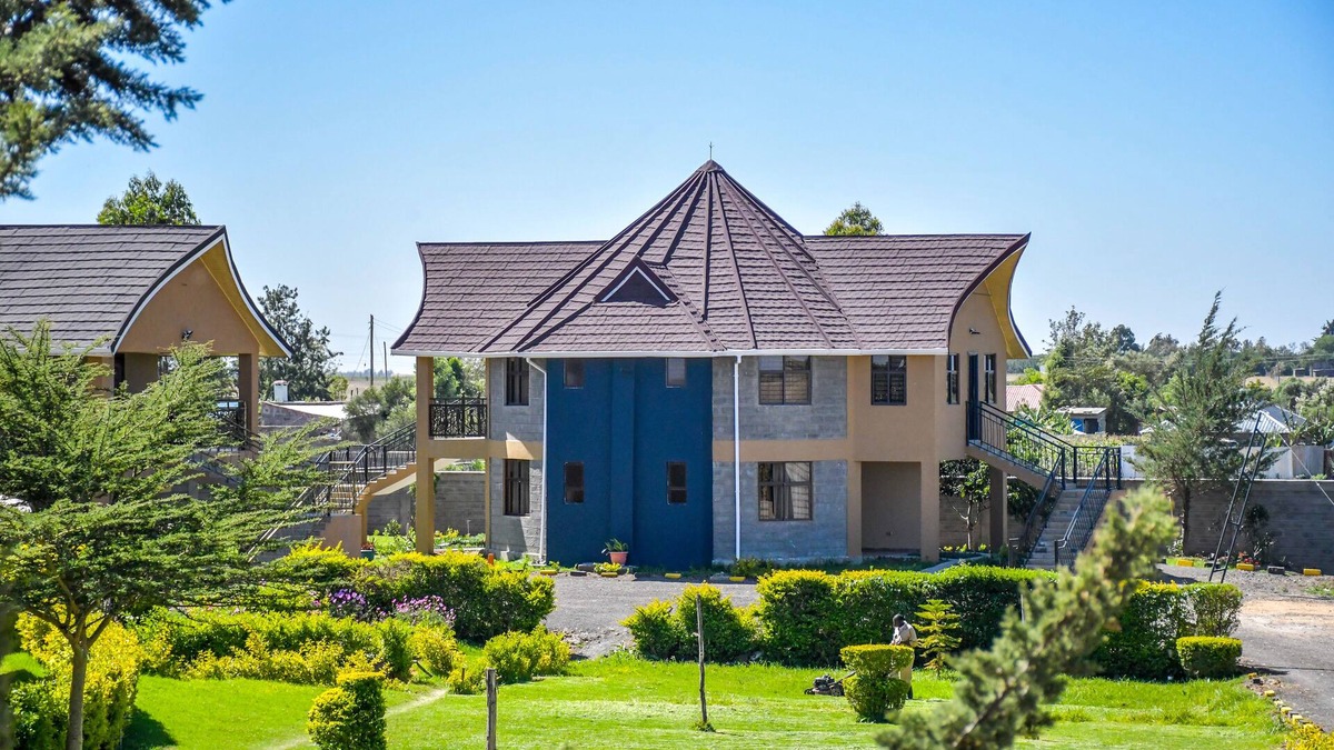 Naro Moru Hotel | Jaqanaz Resort