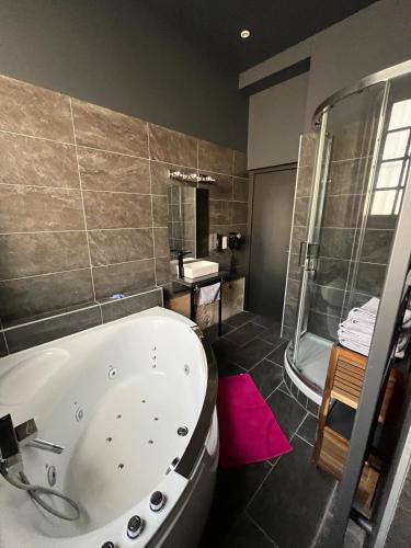 Rouen City Centre Apartment | Jardin Abbatiale