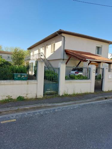 Agen Villa | Jardin Dangla "Classé de tourisme 3 étoiles "