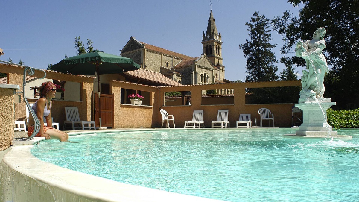 Saint-Georges-d'Esperanche Apartment | Jardins du Castel Gîtes Annick et J-Paul