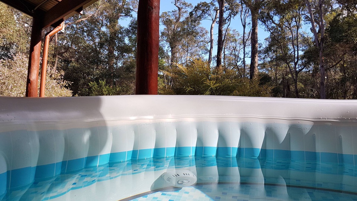 Rosa Glen Cabin | Jarrah Grove Forest Retreat - Adults Only