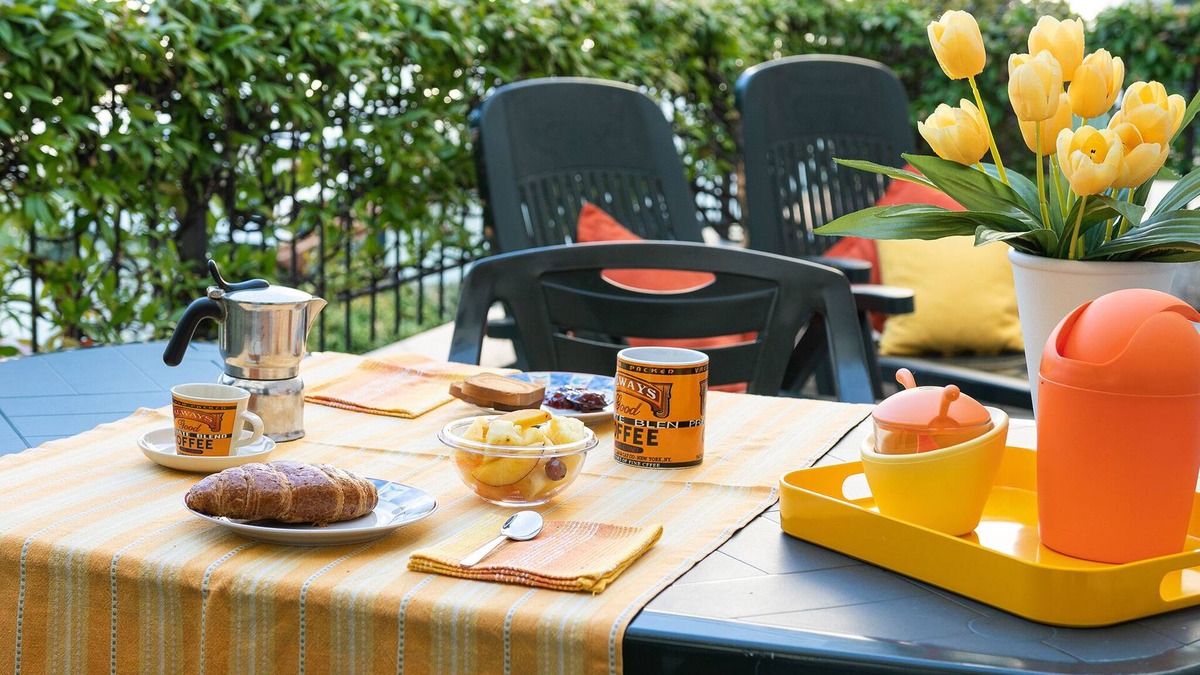Borghetto Santo Spirito Apartment | Jasmine Terrace - Marina di Borghetto