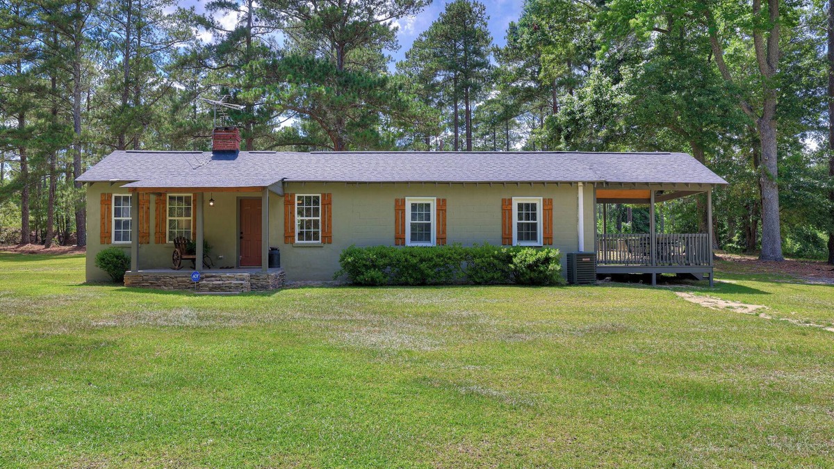 Aiken Cottage | Jasmine Cottage at Mill Race Farm, Bring your horse, 10 minutes to Aiken