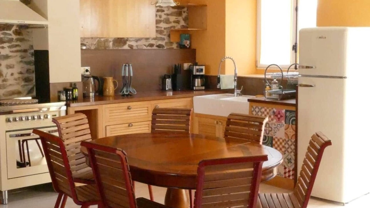 Bagneres-de-Luchon Apartment | Jasmine joli chapeau L'estive