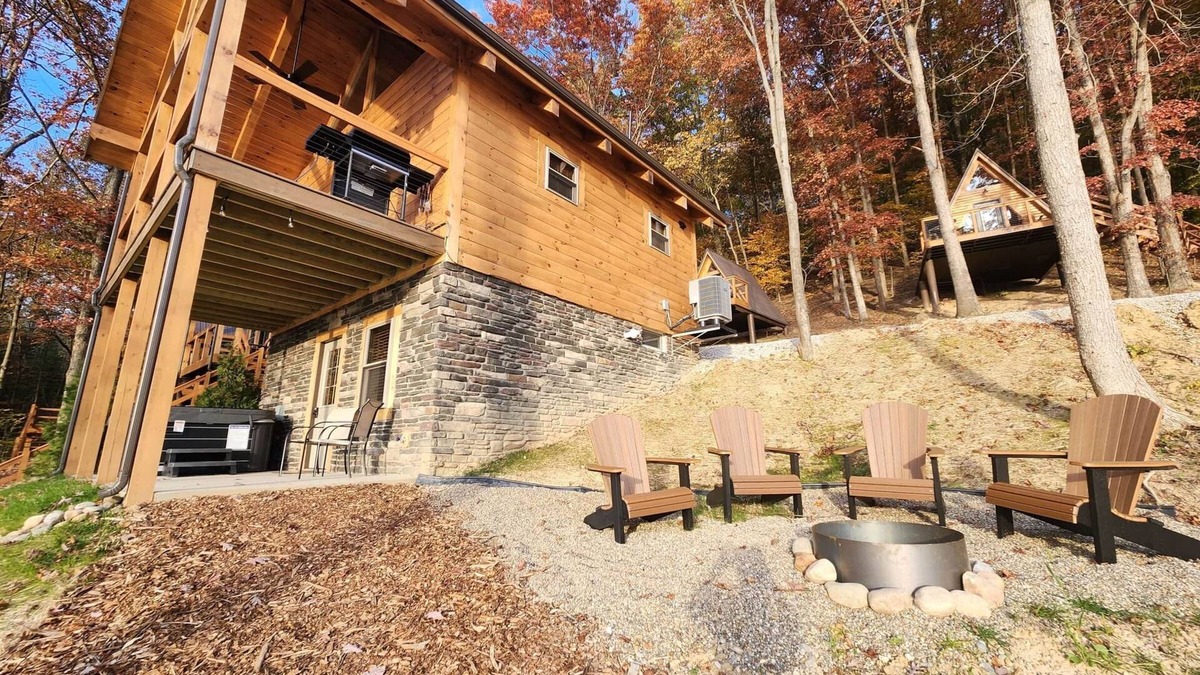 Scio Villa | Jasper/Hot Tub-Lakeview -Pet friendly-8 Person Lodge