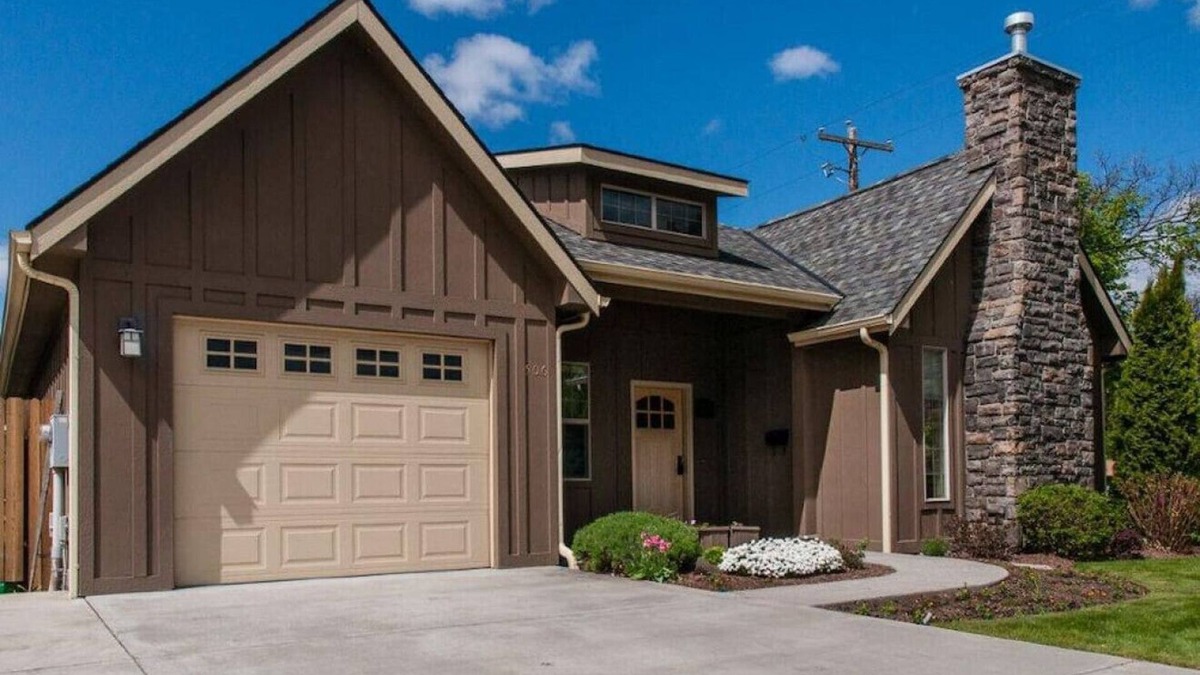 Walla Walla East House | Jaspers · Jaspers at Pioneer Park