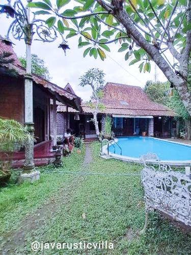 Condongcatur Villa | Java Rustic Villa