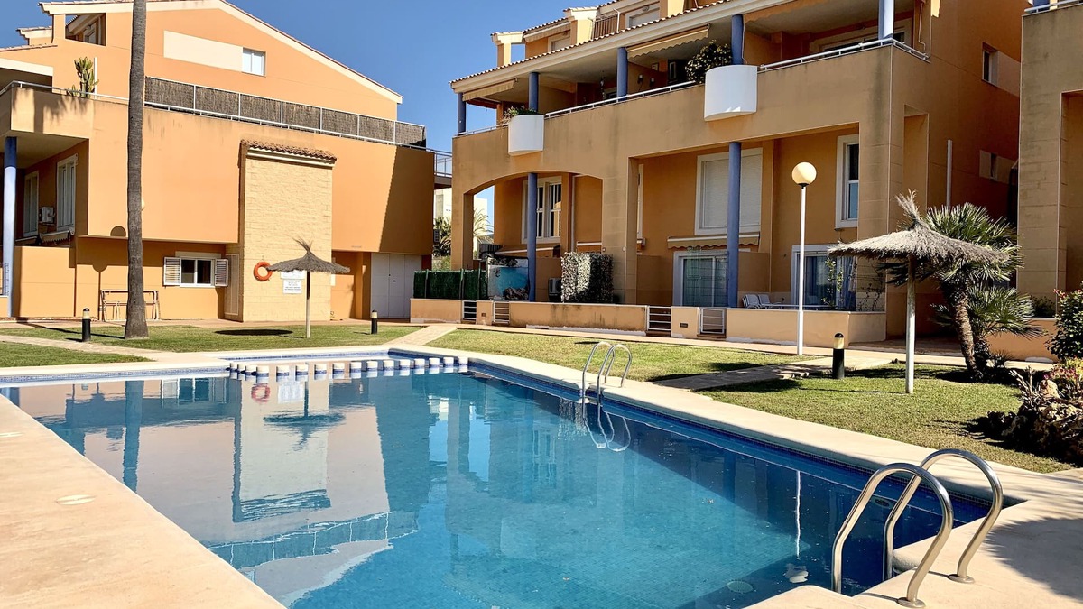 Javea Apartment | Javea, Cala Blanca,nBeautifully furnished, modern ground floor aptm by the pool.