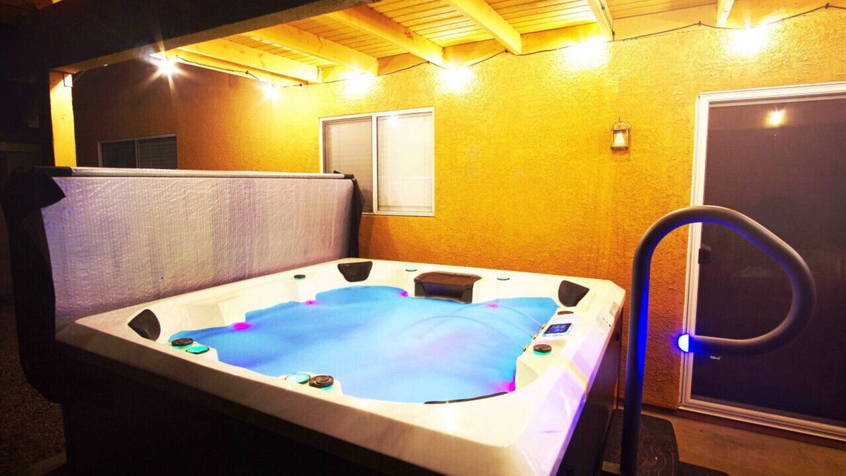 Tucson House | 🐗Javelina Haven🏡 w/Garage near I-10 and Downtown