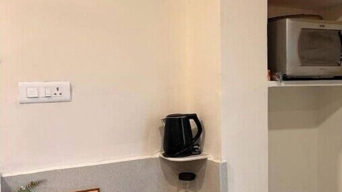 Akalkot Apartment | Jay Shankar House Room 1 AC #3