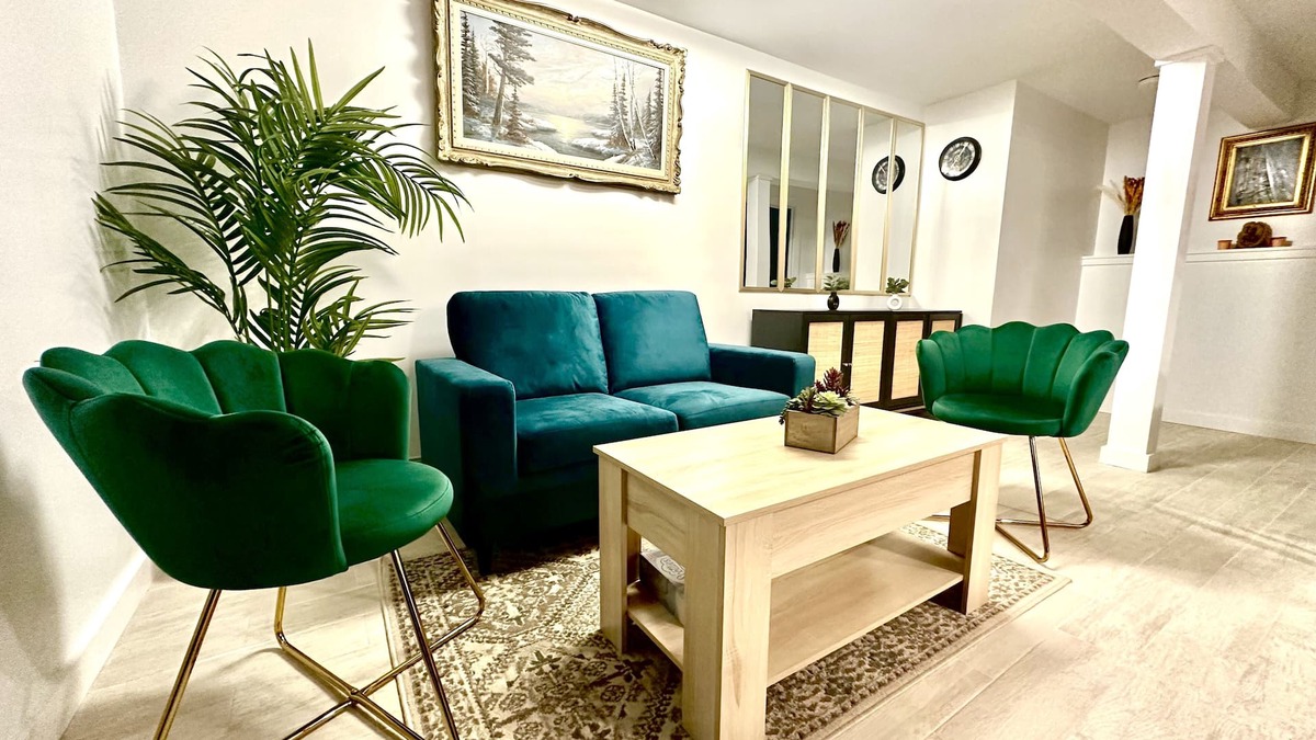 St. Albans Apartment | JayLei HumbLE AbodE