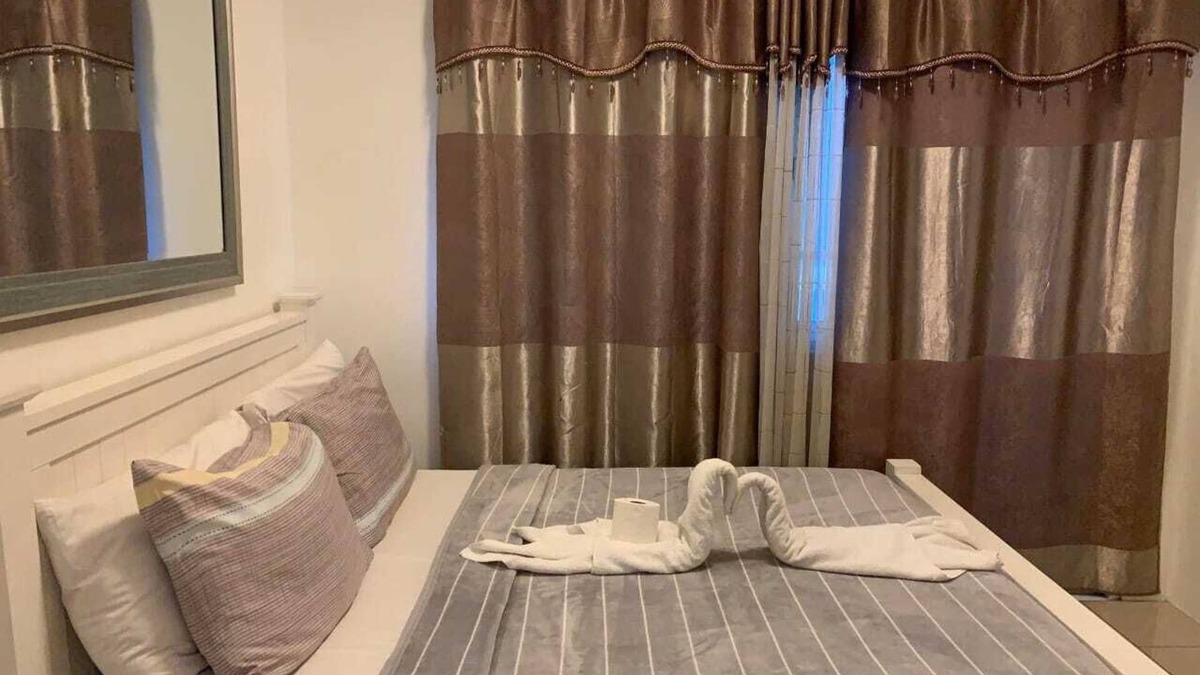 Makati Central Business District Condo | Jazz Residences Nicanor Garcia Makati City. 1 Bedroom Condominium for Rent.
